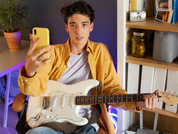 Building a Strong Personal Brand as a Musician: Digital Marketing Tips for Long-Term Success